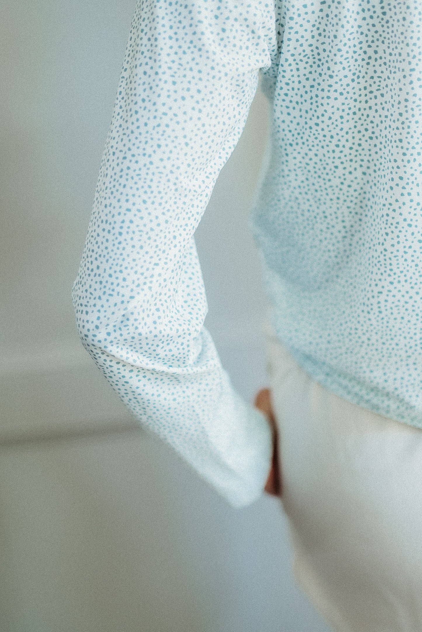 The Perfect Crop Shirt - Muted Blue Pebble